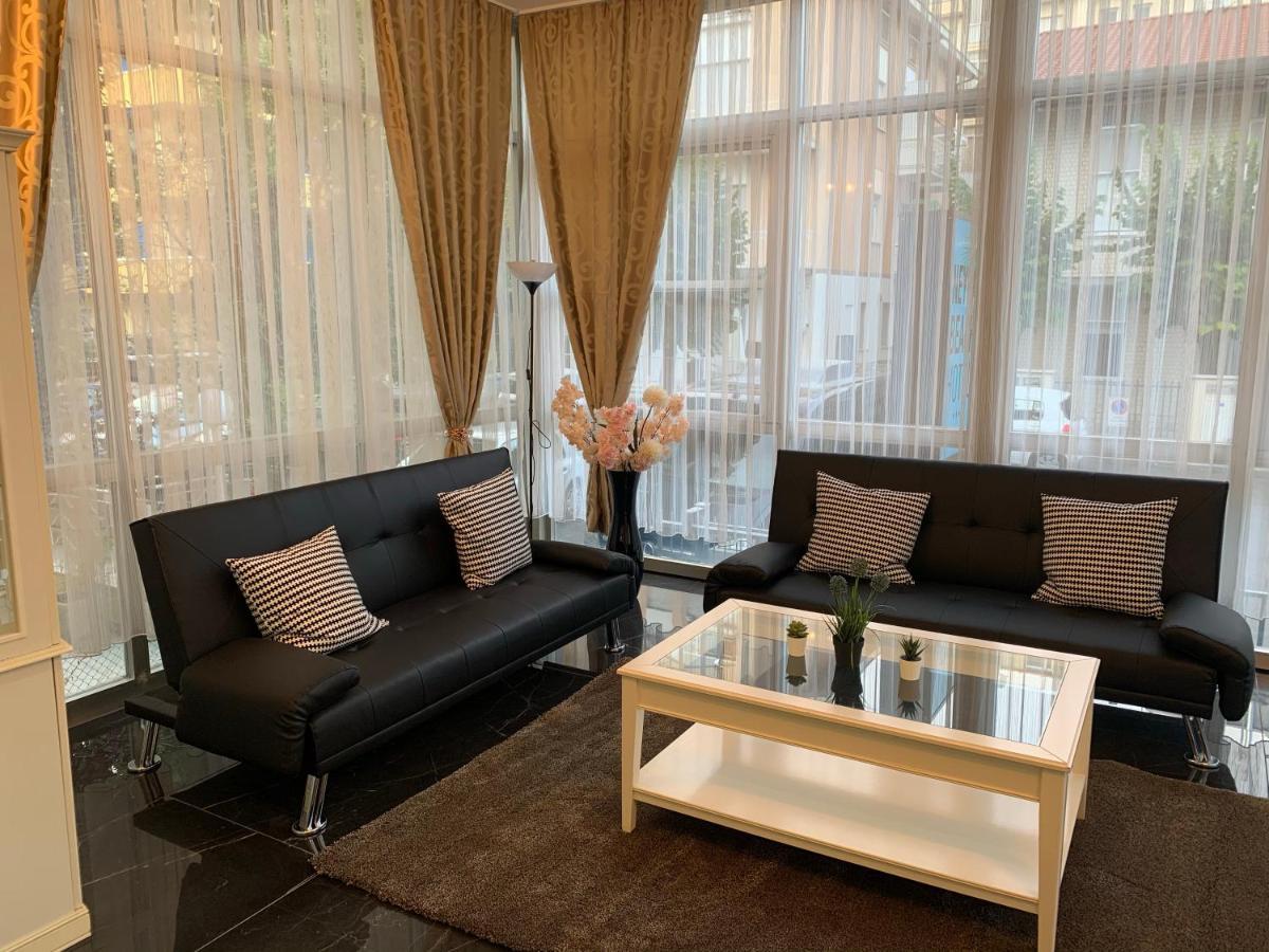 Hotel Neyra Beach Римини Экстерьер фото